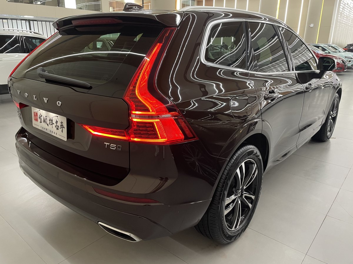 2019年7月沃爾沃 XC60  2019款  T5 四驅(qū)智遠(yuǎn)版 國(guó)VI