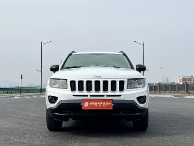 2015年10月 Jeep 指南者(進口) 2.0L 兩驅(qū)運動版圖片