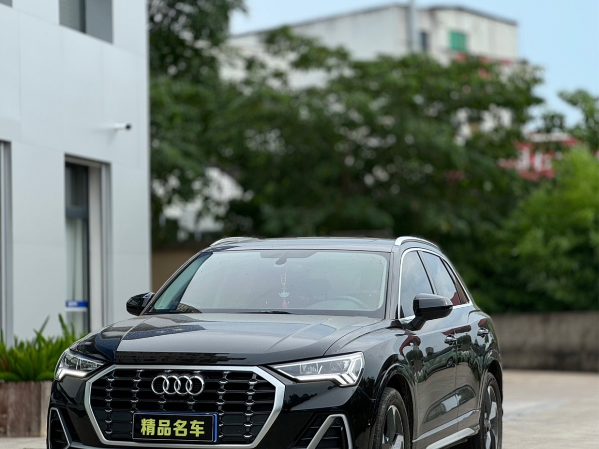 奧迪 奧迪Q3  2021款 35 TFSI 進(jìn)取動(dòng)感型圖片