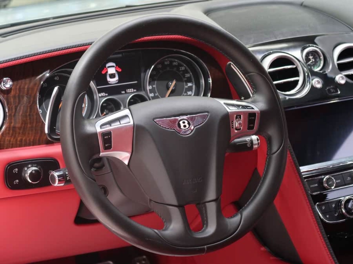 賓利 歐陸  2016款 4.0T GT V8 標(biāo)準(zhǔn)版圖片