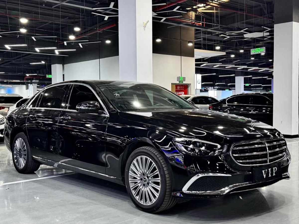 奔馳 奔馳E級  2022款 改款 E 300 L 時尚型圖片