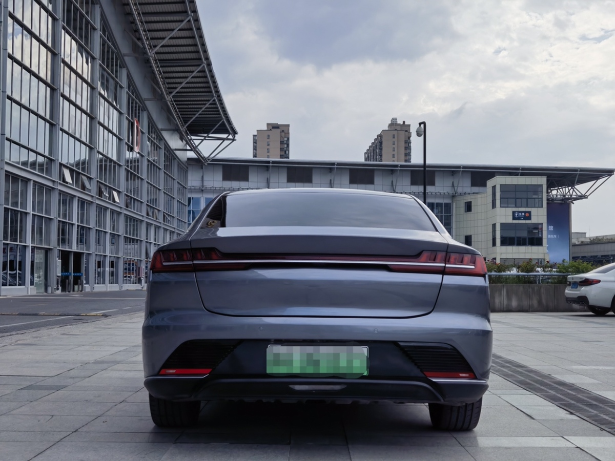 2021年6月比亞迪 漢  2020款 EV 超長續(xù)航版尊貴型