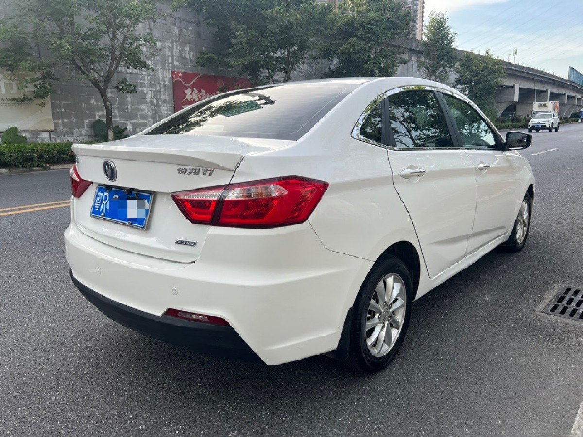 長安 悅翔V7  2016款 1.6L 手動樂動型 國V圖片