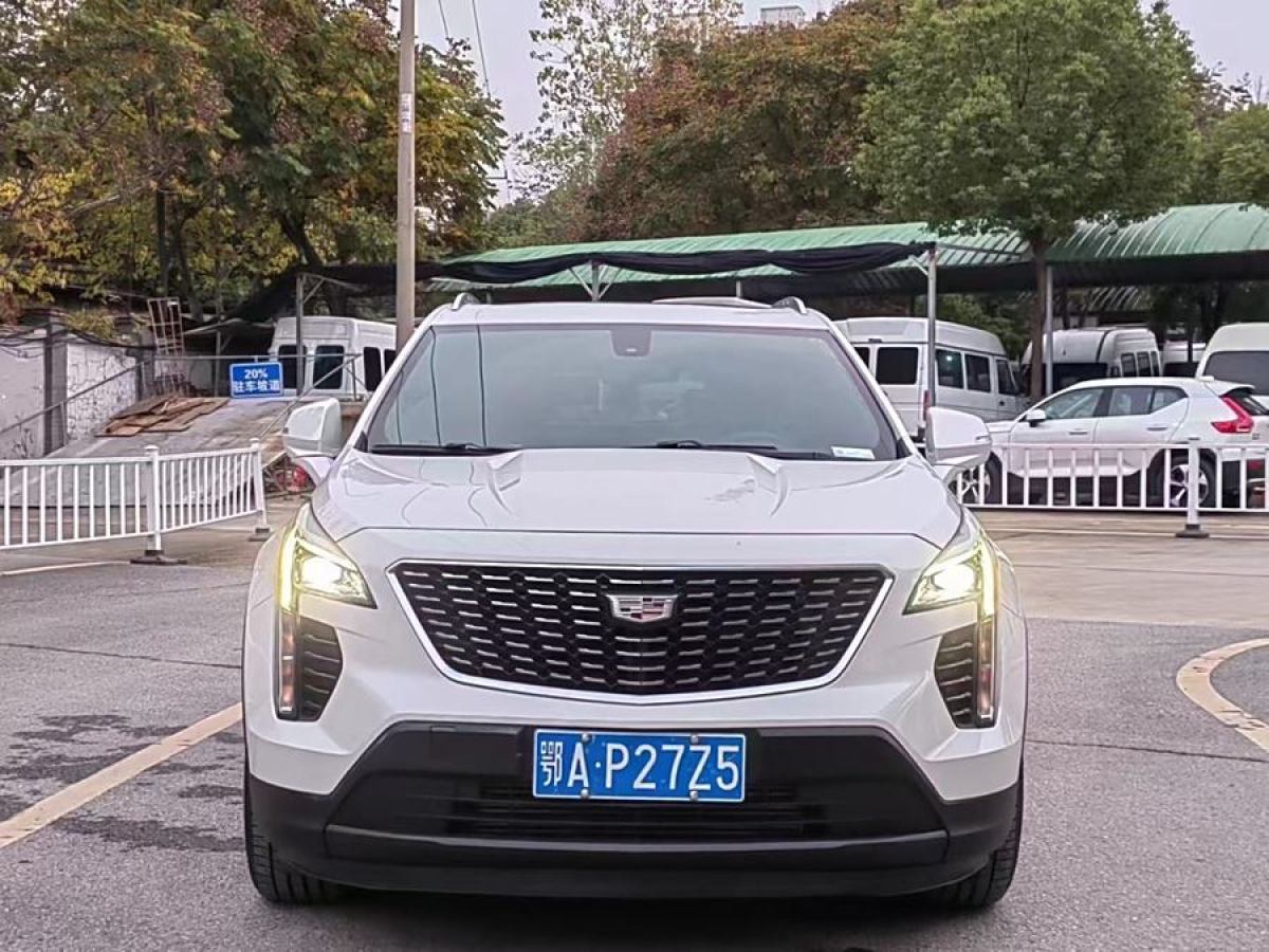 凱迪拉克 XT4  2018款 28T 兩驅(qū)領(lǐng)先型圖片