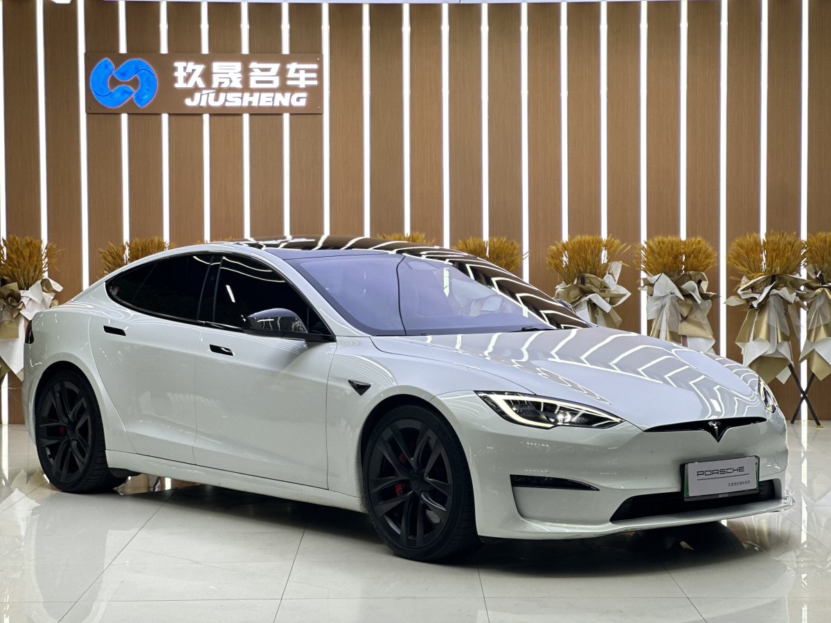 2023年6月特斯拉 Model S  2023款 三電機全輪驅(qū)動 Plaid版