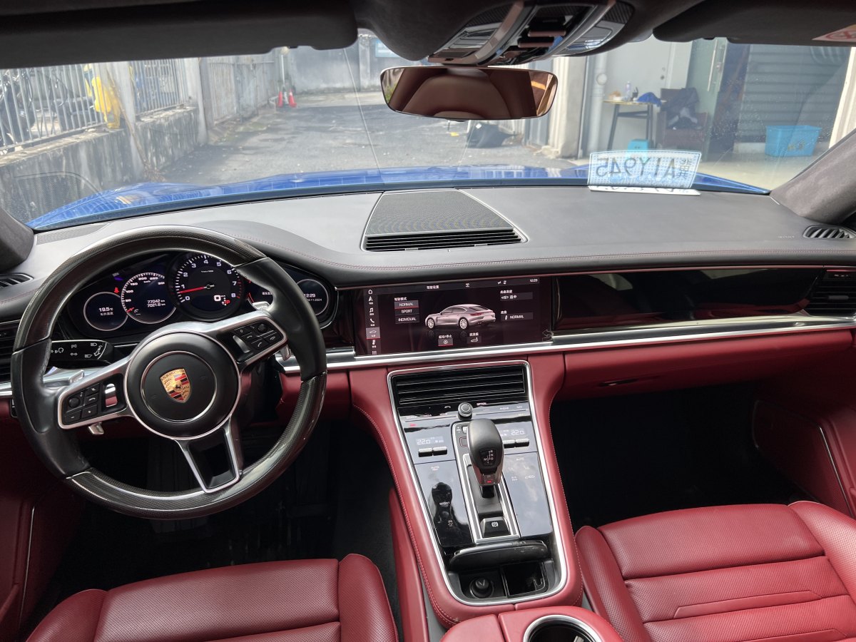 保時(shí)捷 Panamera  2019款 Panamera 4 行政加長(zhǎng)版 2.9T圖片