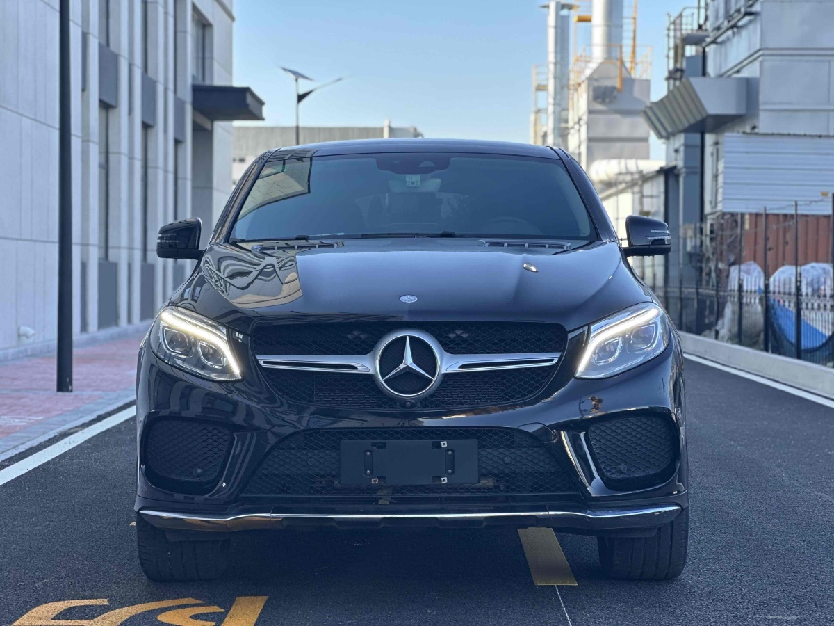 奔驰 奔驰GLE轿跑  2015款 GLE 400 4MATIC 轿跑SUV图片