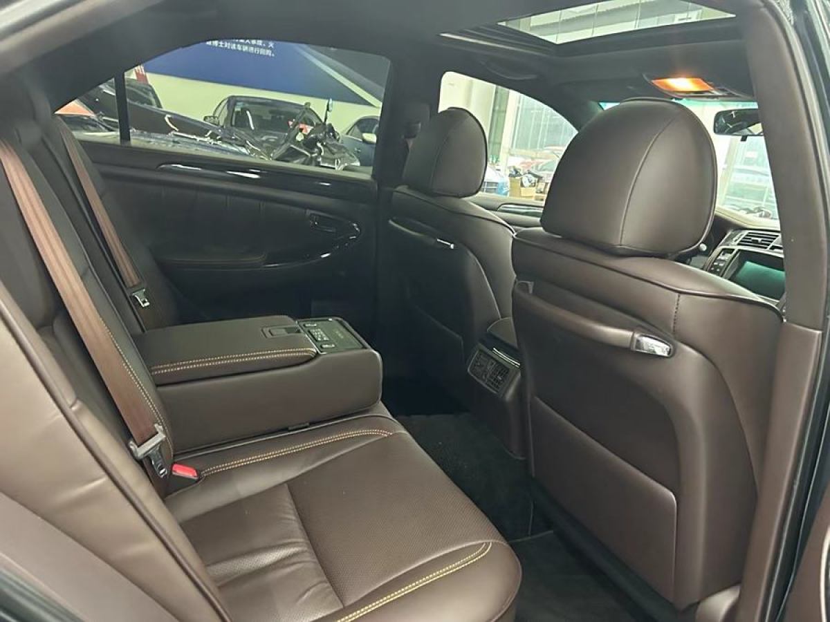 豐田 皇冠  2007款 3.0L Royal Saloon G VIP圖片