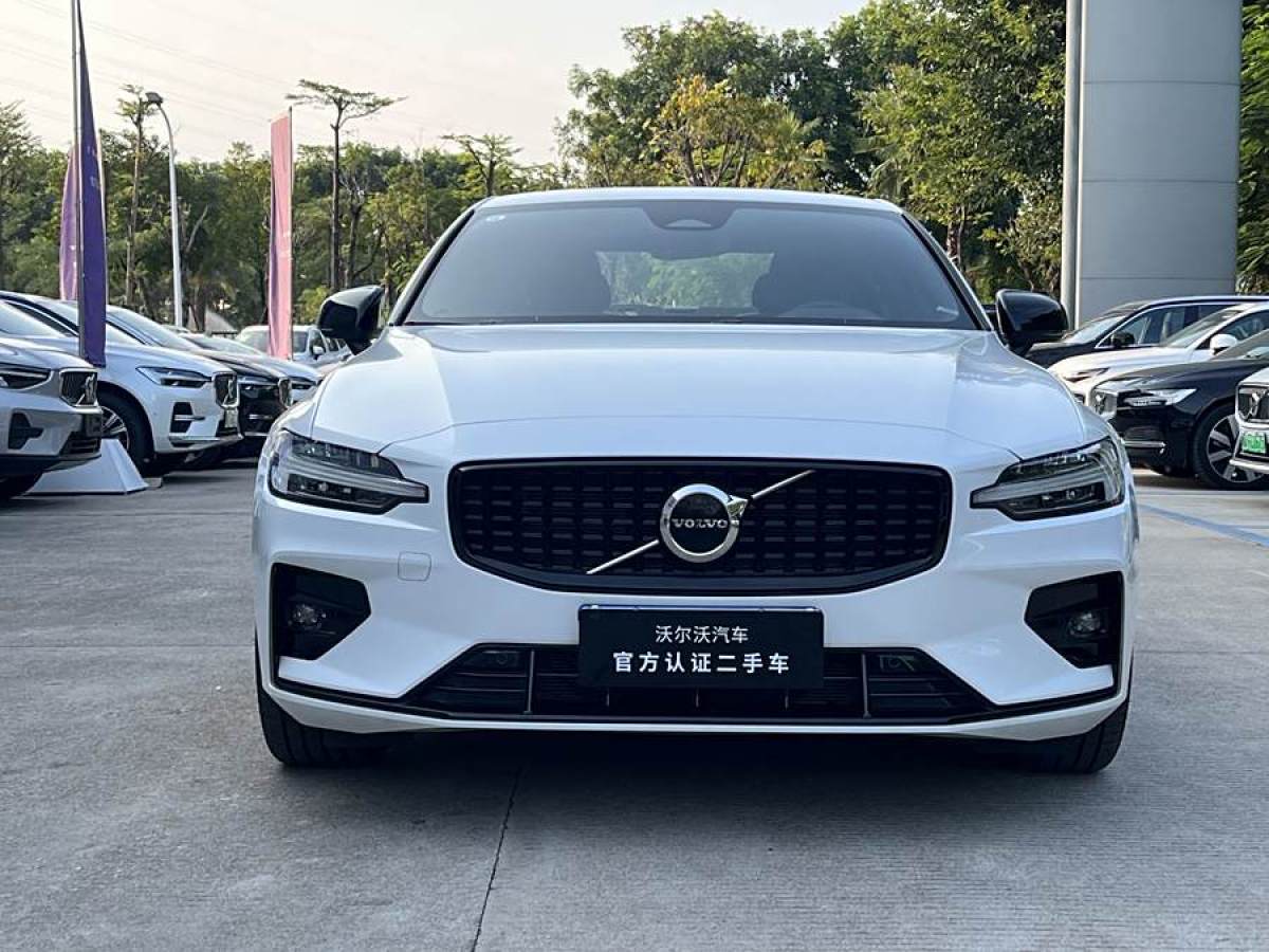 沃爾沃 S60L  2024款 B5 智雅運動版圖片