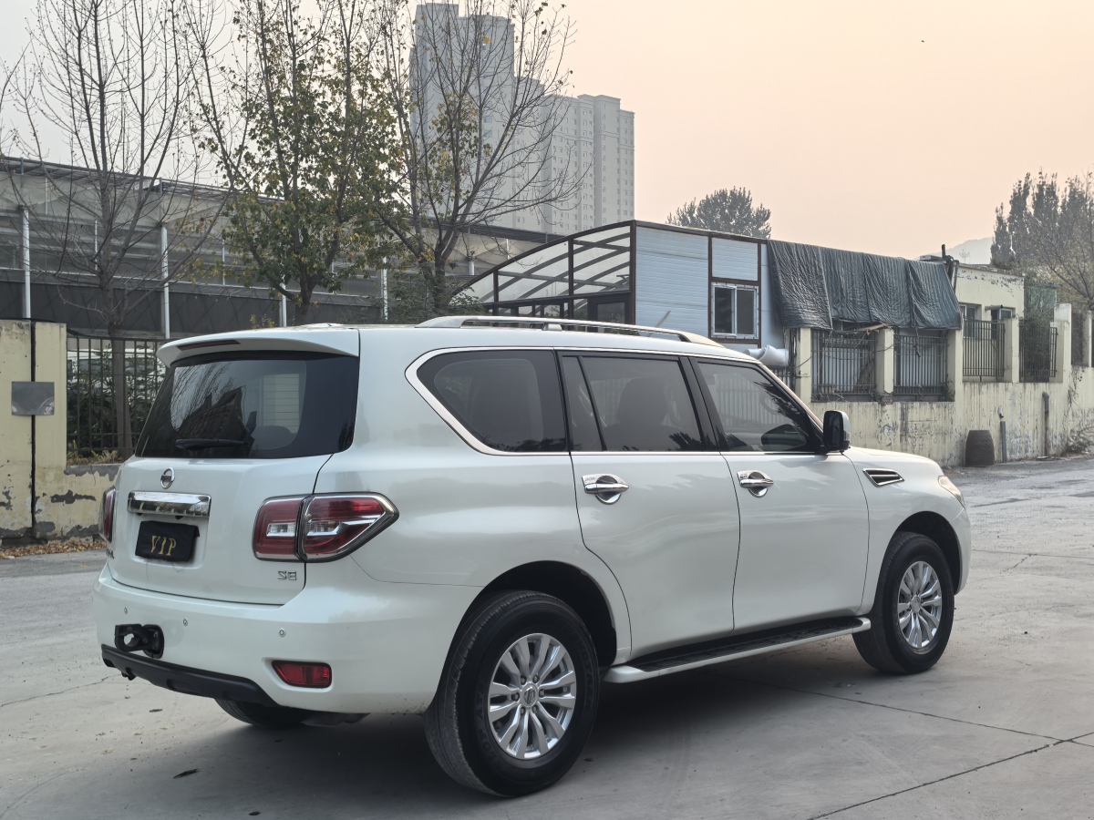 日產(chǎn) 途樂  2018款 4.0L 旗艦型圖片