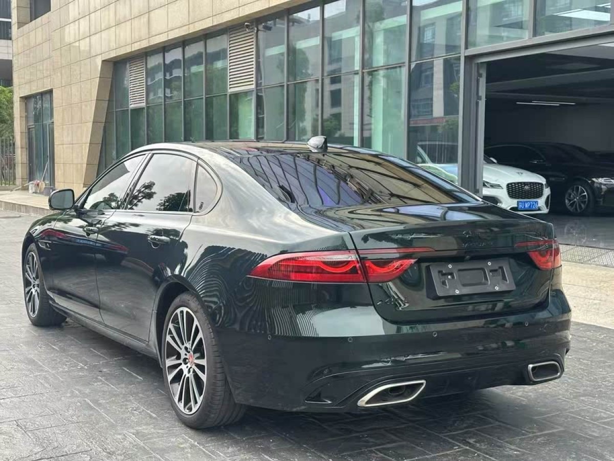 捷豹 XFL  2022款 XFL 2.0T P250 兩驅(qū)尊享豪華版圖片