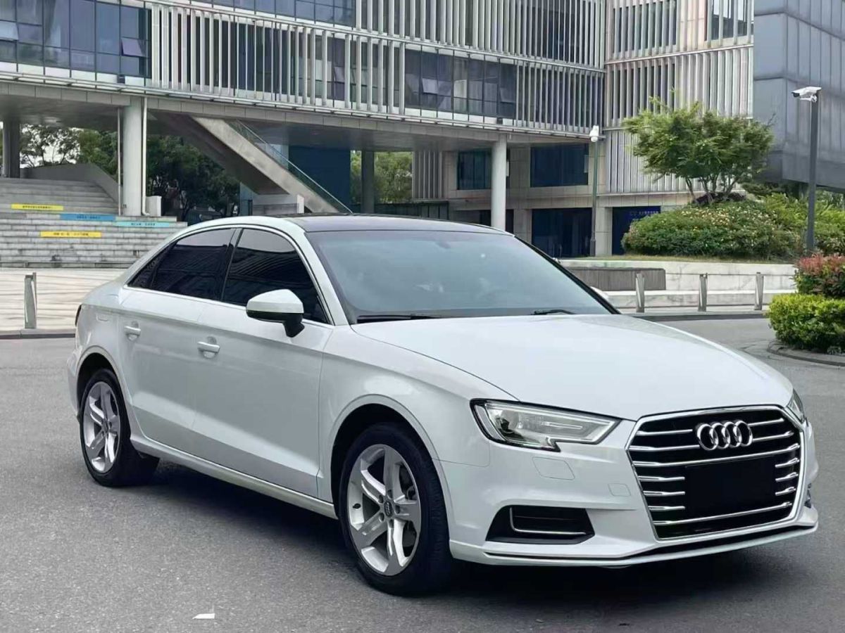 奧迪 奧迪A3  2020款 Limousine 35 TFSI 進(jìn)取型圖片
