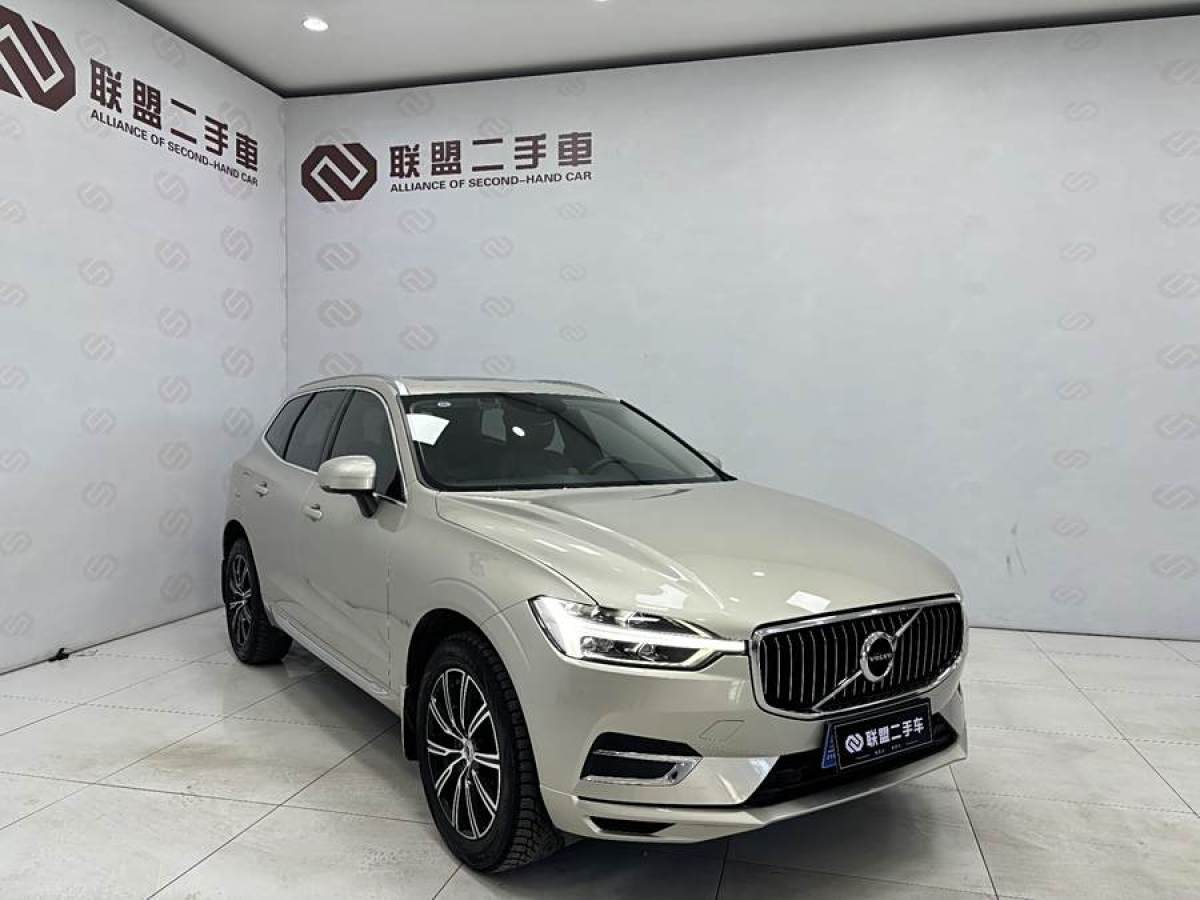 沃爾沃 XC60  2020款 T5 四驅(qū)智遠(yuǎn)豪華版圖片