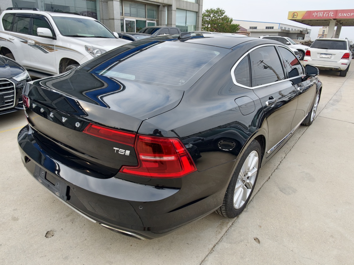 沃爾沃 S90  2020款 改款 T5 智逸豪華版圖片