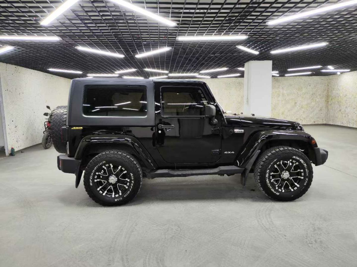 Jeep 牧馬人  2010款 3.8L Rubicon 兩門版圖片