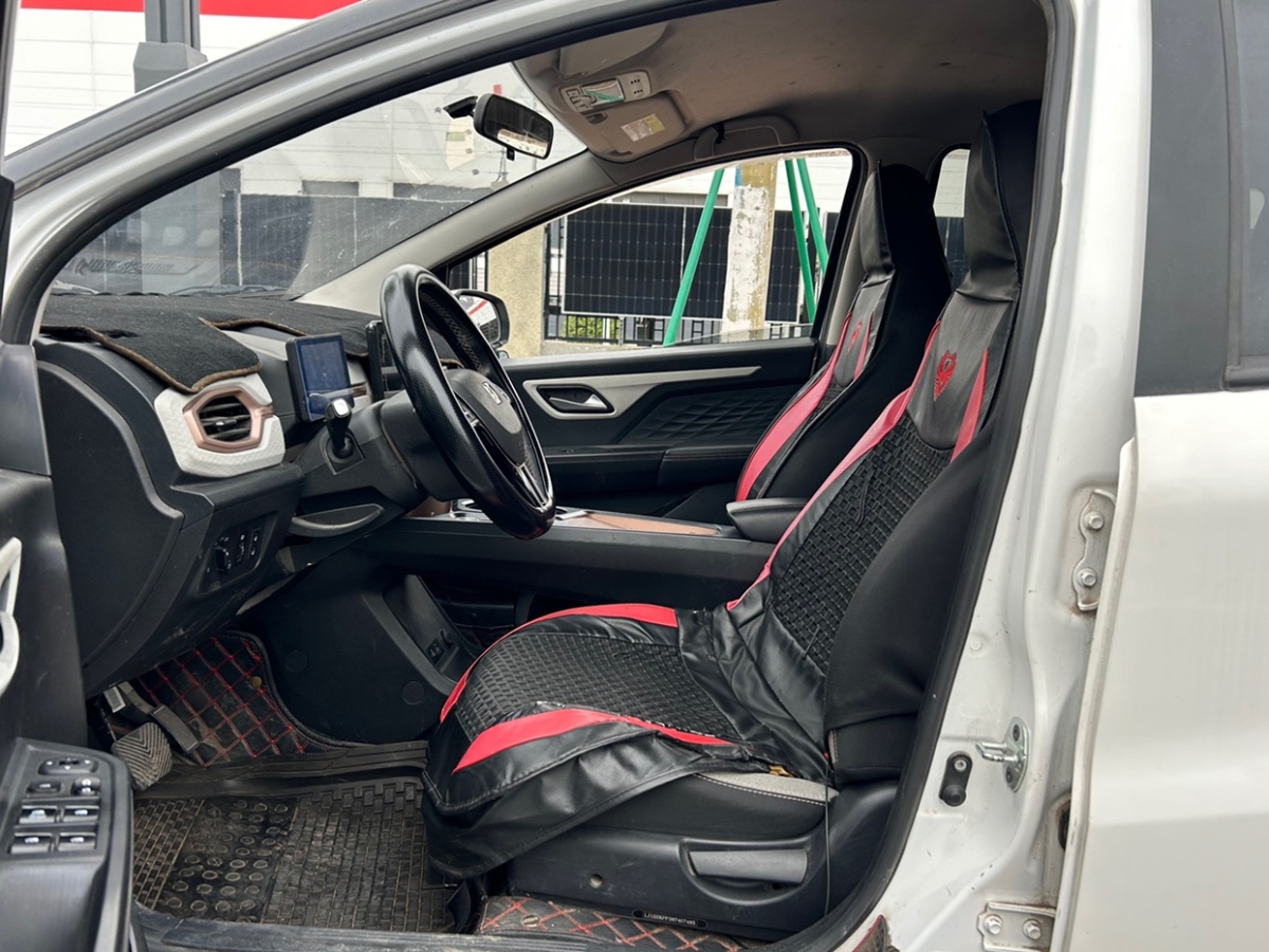 思皓 思皓E10X  2021款 302km 時(shí)尚型 31.4kWh圖片
