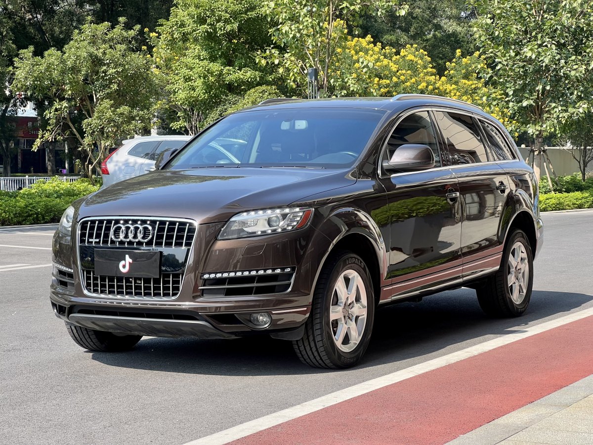 奧迪 奧迪Q7  2015款 Q7 3.0T FSI Premium 美規(guī)版圖片