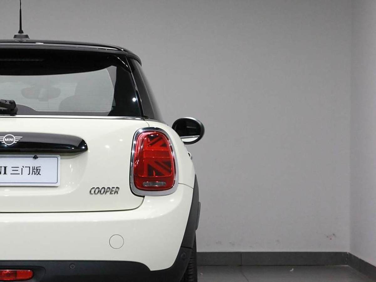 2019年11月MINI COUNTRYMAN  2018款 1.5T COOPER 經(jīng)典派