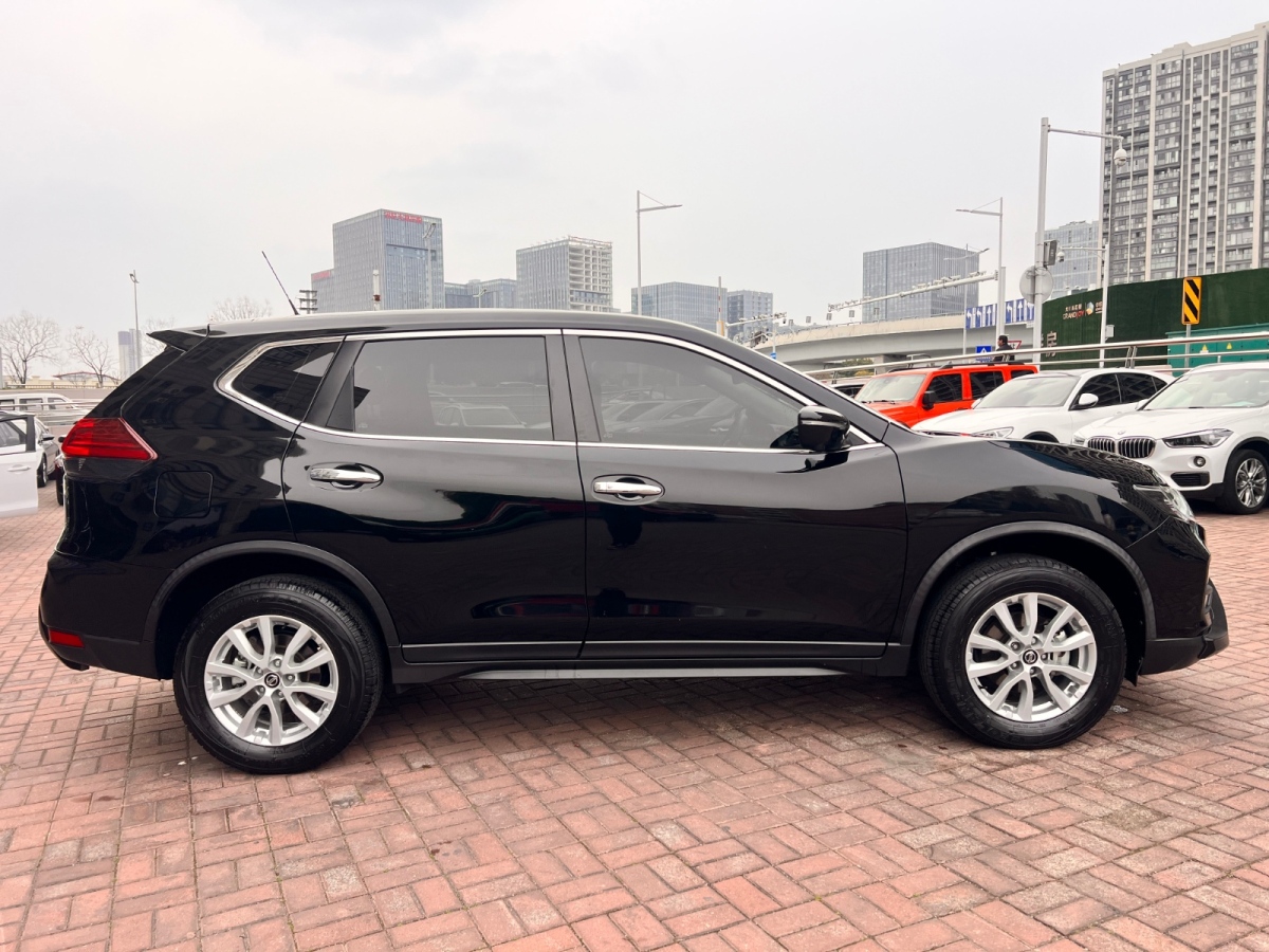 日產(chǎn) 奇駿  2021款 2.0L CVT 2WD XL Premium尊享紀(jì)念版圖片