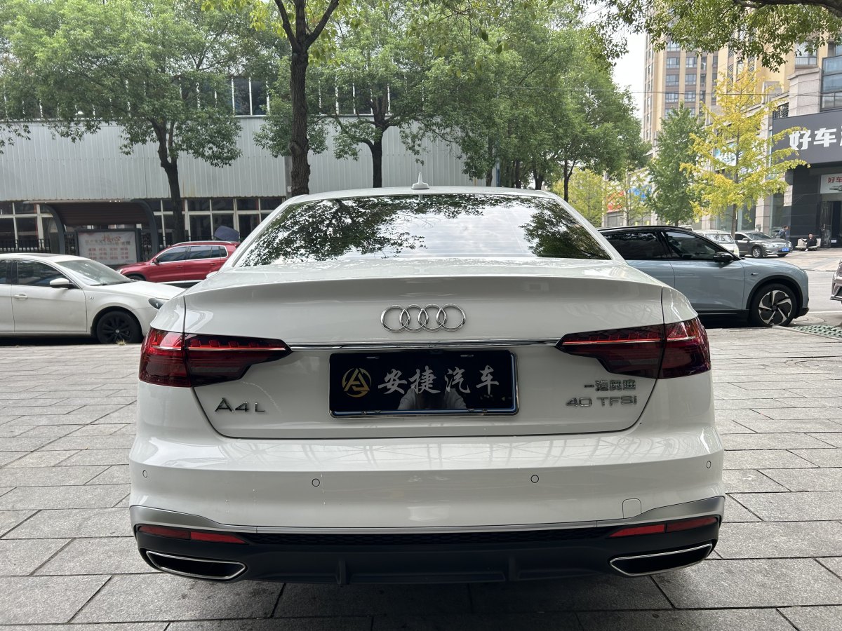 奧迪 奧迪A4L  2022款 40 TFSI 時(shí)尚動(dòng)感型圖片