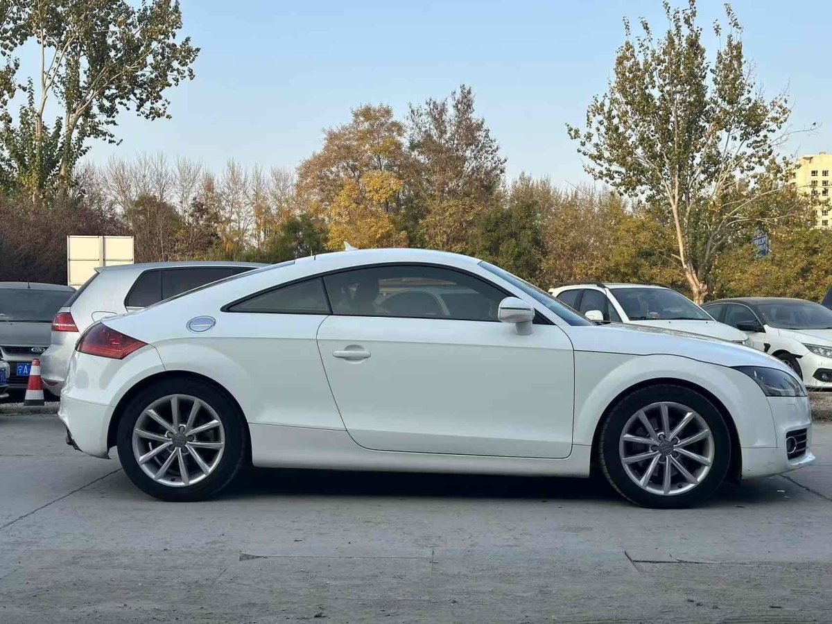 奥迪 奥迪TT  2011款 TT Coupe 2.0TFSI quattro图片