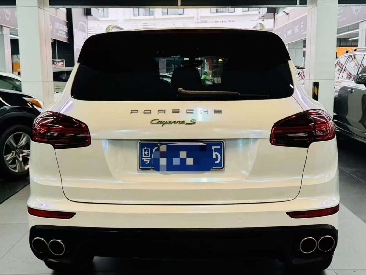 2016年11月保時(shí)捷 Cayenne新能源  2016款 Cayenne S E-Hybrid 3.0T