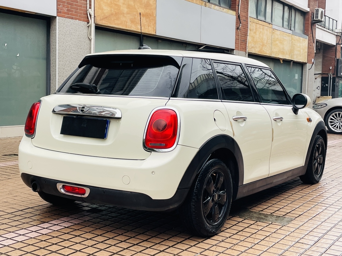 MINI MINI  2015款 1.2T ONE 五門版圖片