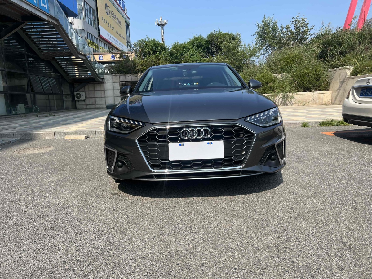 奧迪 奧迪A4L  2020款 40 TFSI 豪華動感型圖片