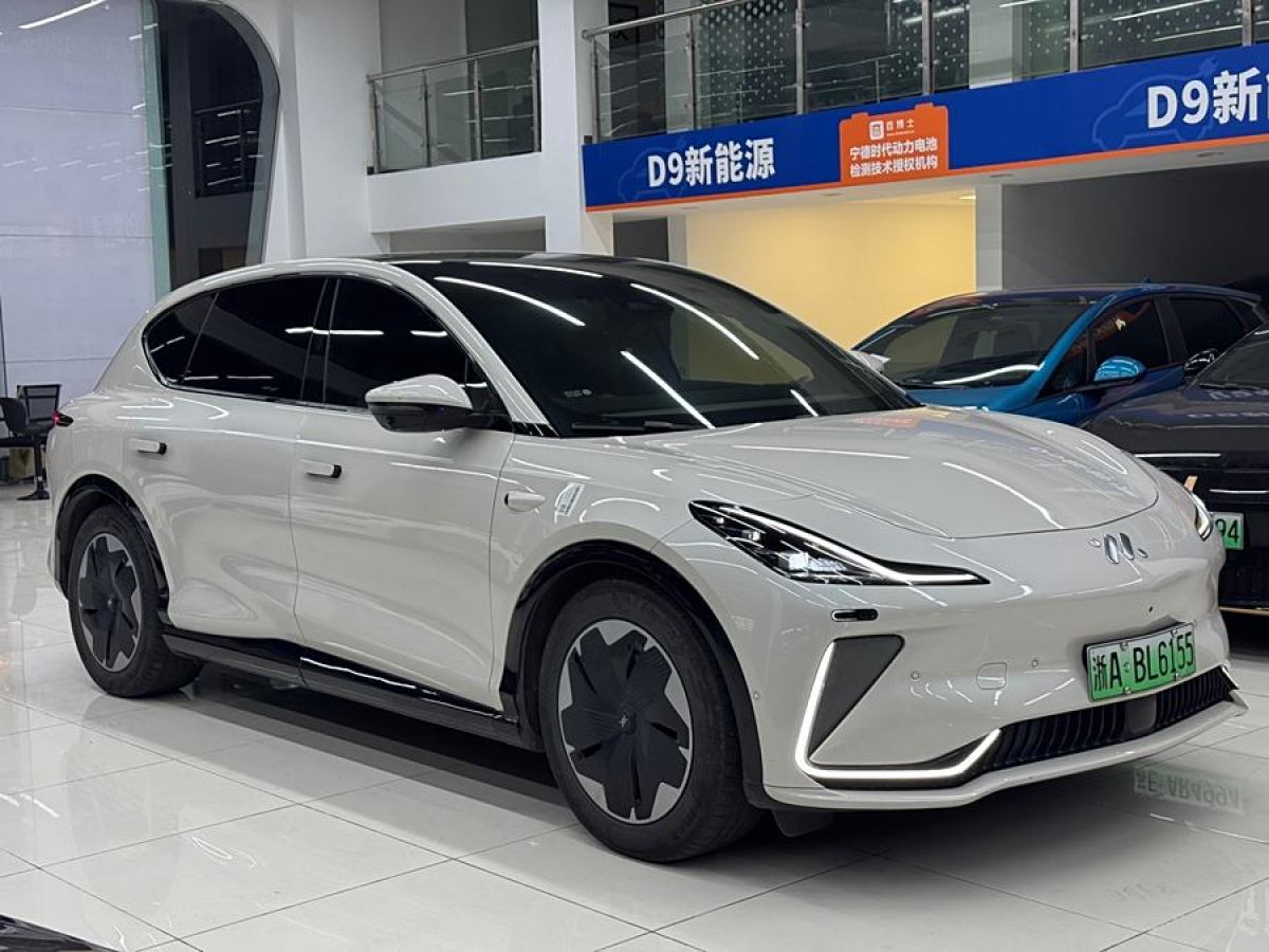 智己 智己LS7  2023款 90kWh Elite后驅(qū)版圖片