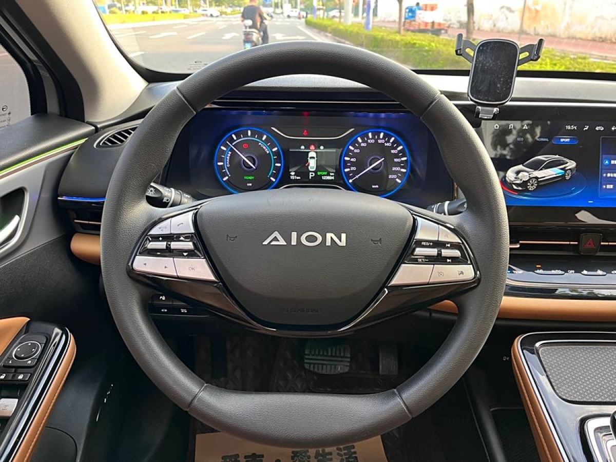 埃安 AION S  2020款 魅 580 出行標(biāo)準(zhǔn)版圖片