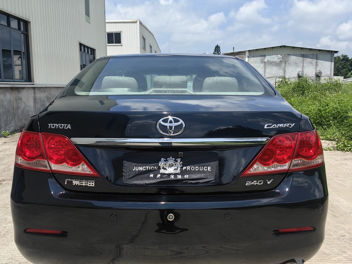 豐田 凱美瑞  2007款 240V NAVI至尊導(dǎo)航版圖片