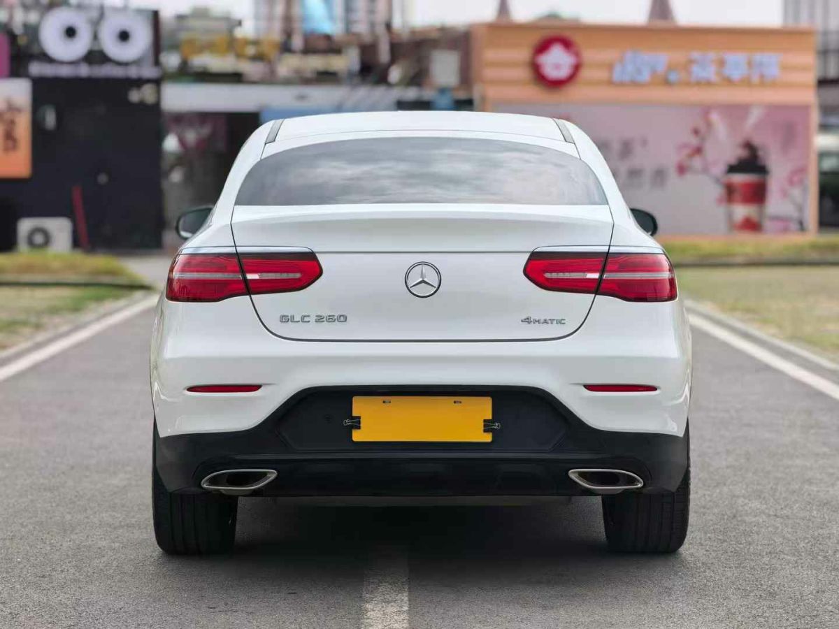奔馳 奔馳C級(jí)  2019款 C 300 轎跑車圖片