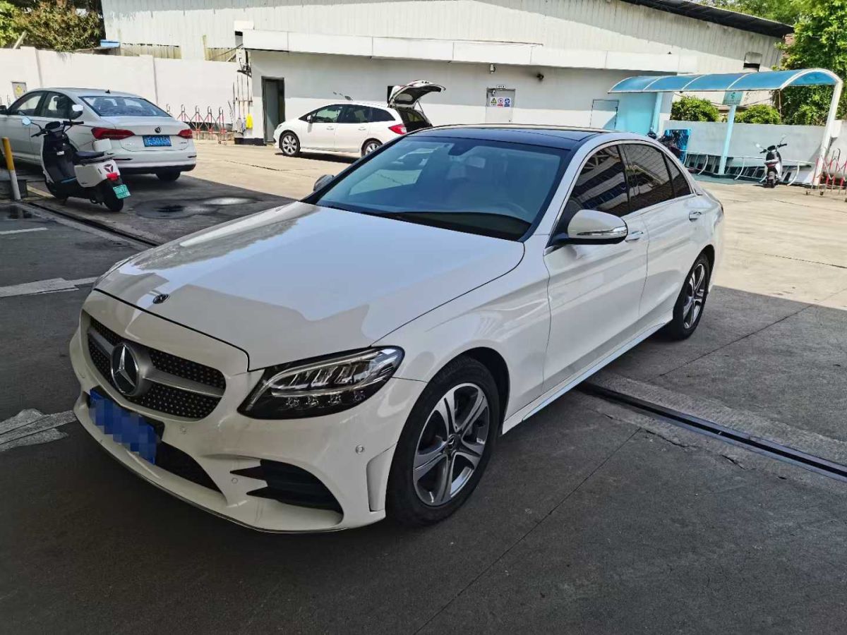 奔馳 奔馳C級(jí)  2019款 C 300 L圖片
