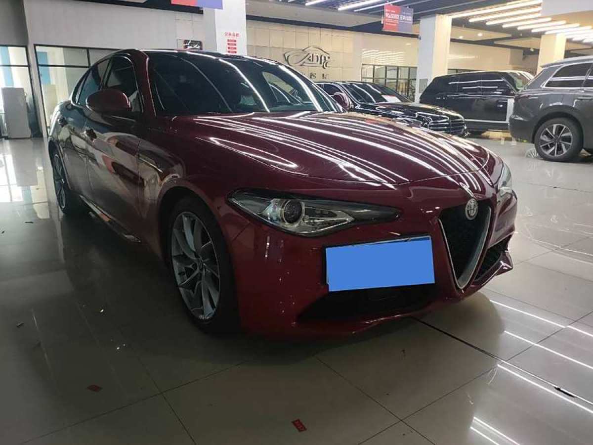 阿爾法·羅密歐 Giulia  2017款 2.0T 280HP 豪華版圖片