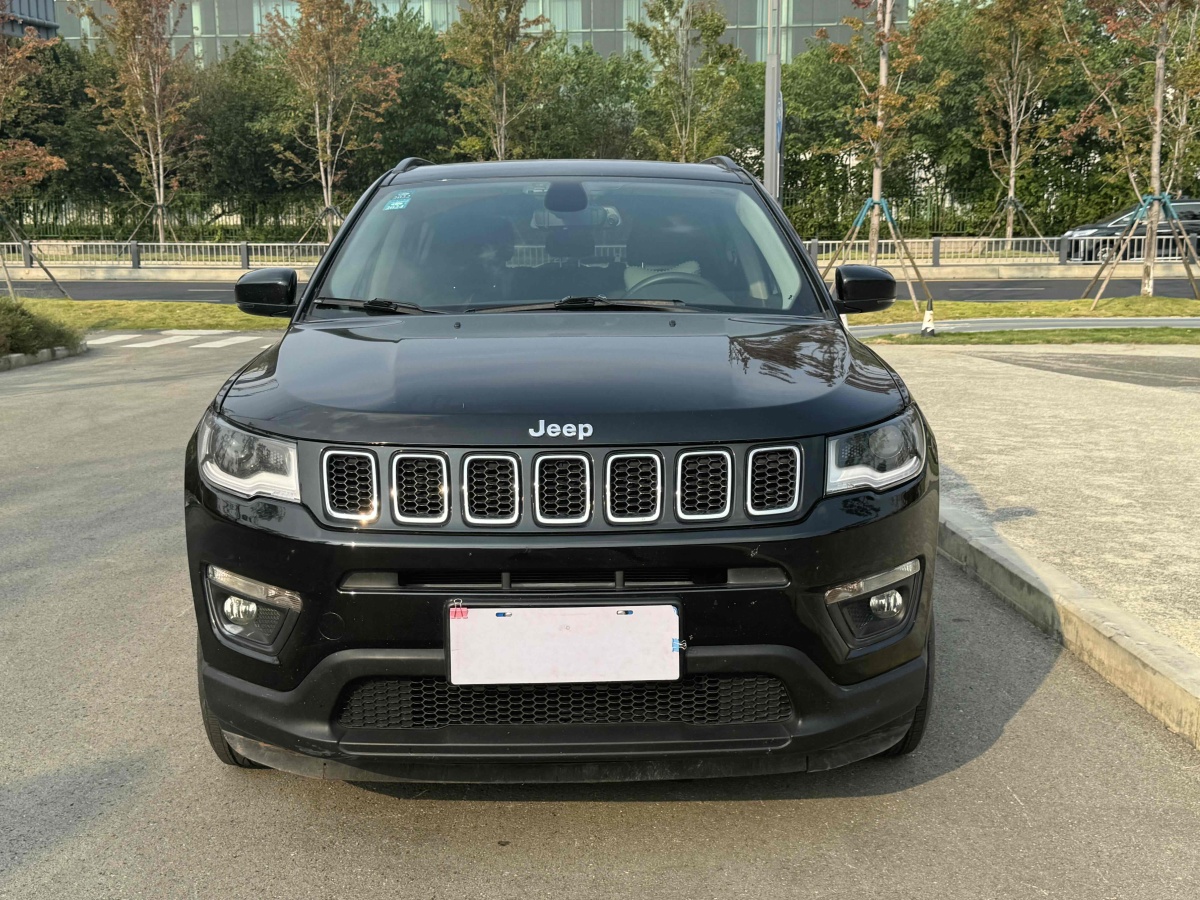 Jeep 指南者  2020款 220T 自動(dòng)領(lǐng)先版圖片