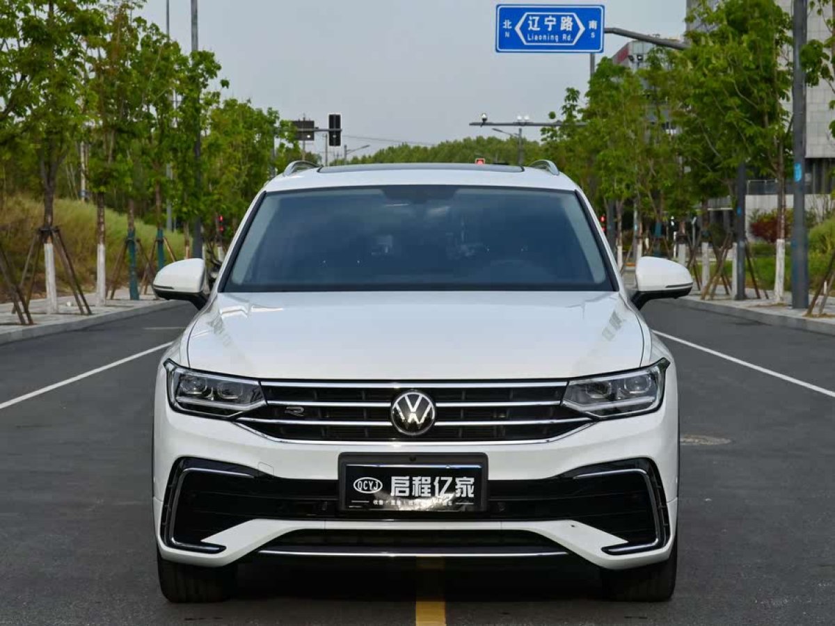 大眾 途觀L  2024款 330TSI 自動(dòng)兩驅(qū)R-Line越享版圖片