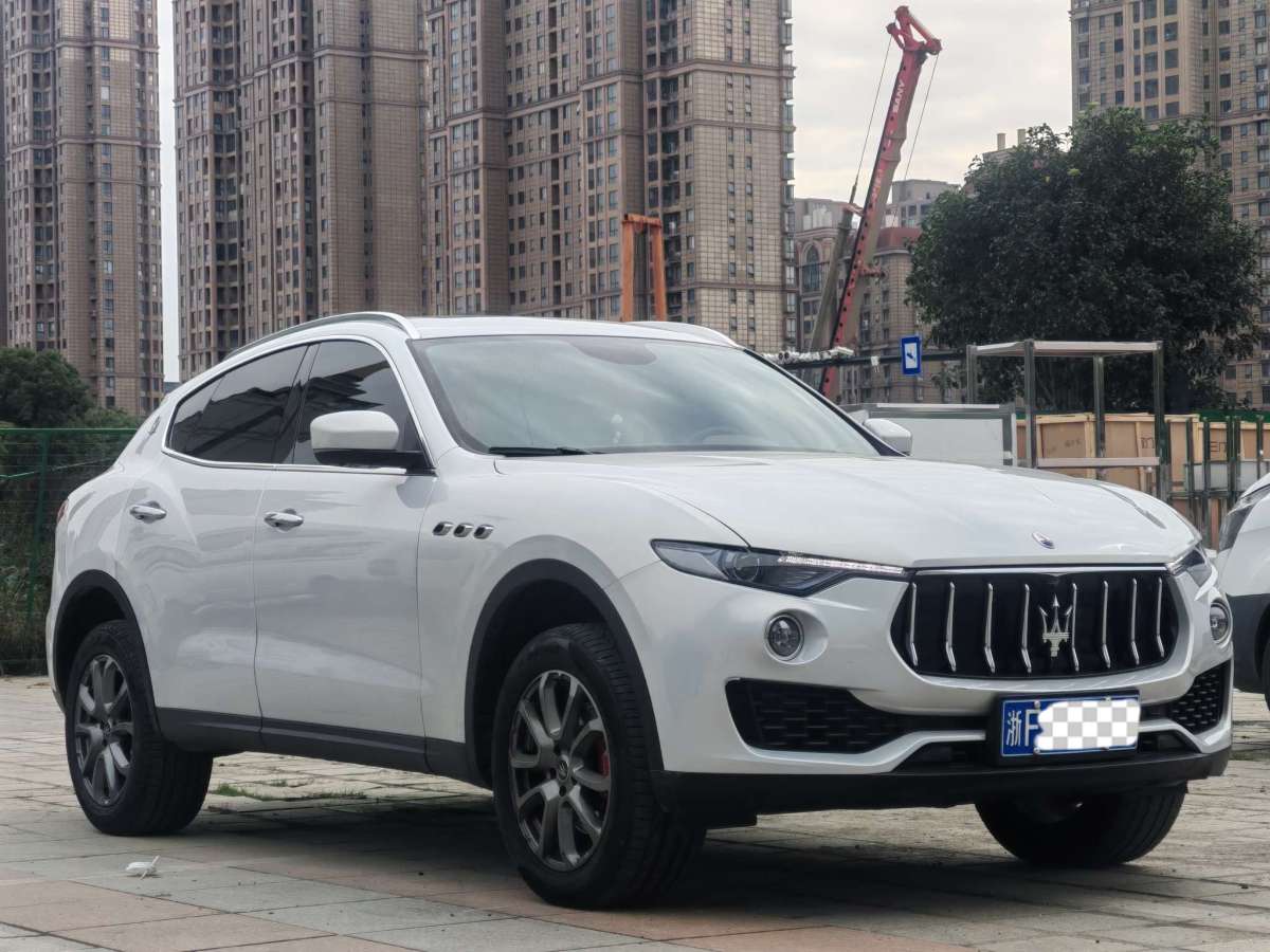 玛莎拉蒂 Levante  2021款 3.0T 标准版图片