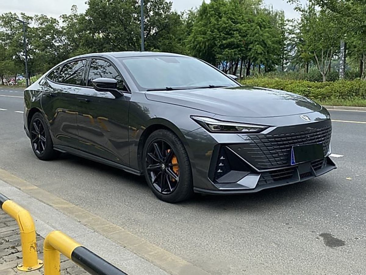 長(zhǎng)安 長(zhǎng)安UNI-V  2022款 1.5T 卓越型圖片