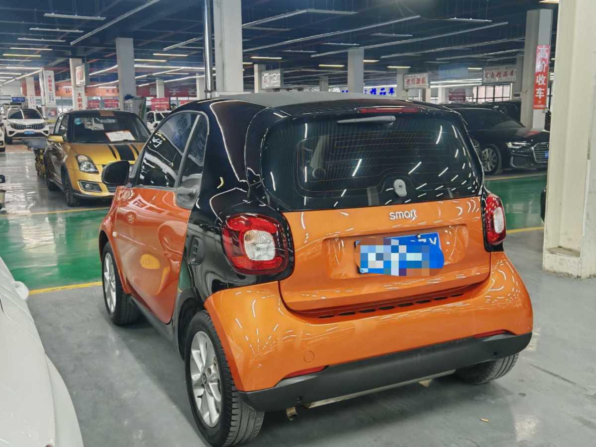 smart forfour  2018款 1.0L 52千瓦靈動(dòng)版圖片