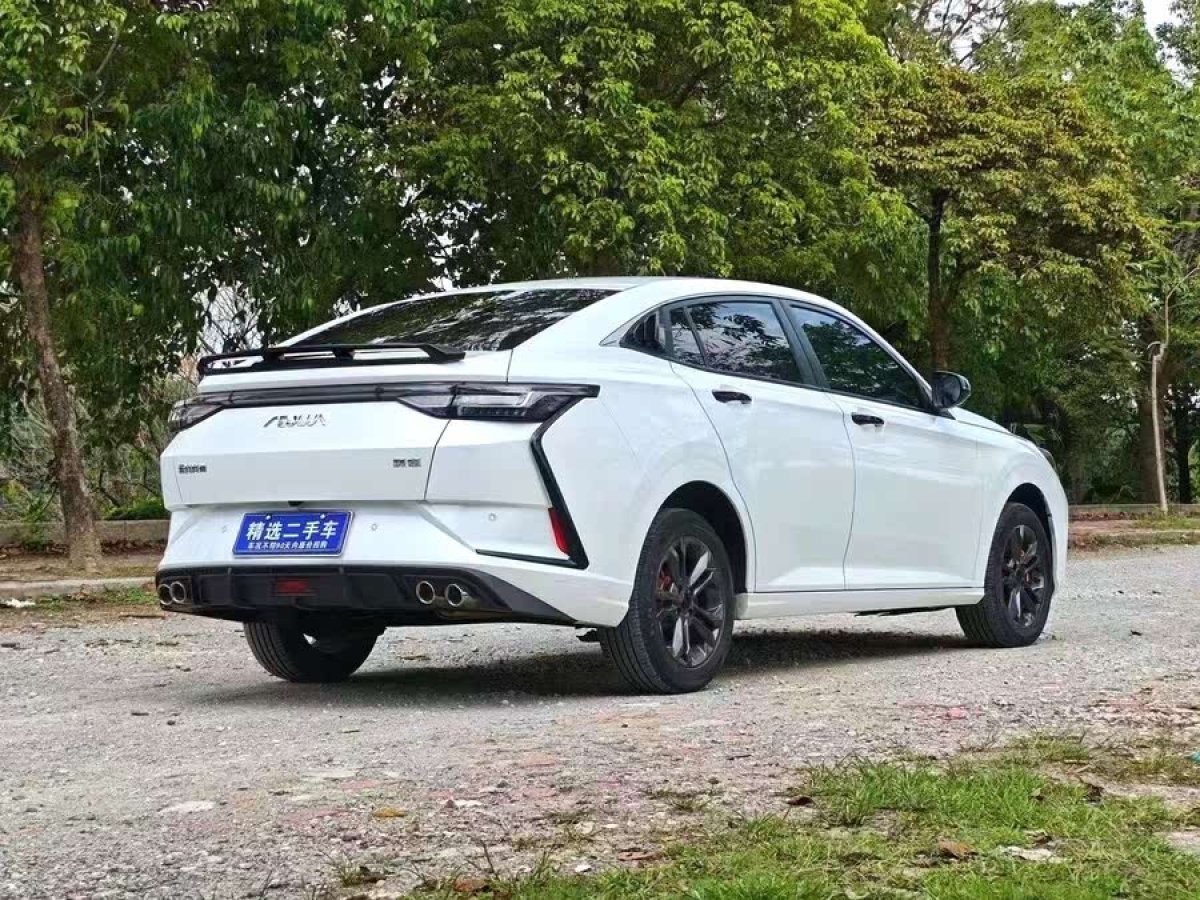東風(fēng)風(fēng)神 奕炫  2023款 1.5L 自動追影版圖片