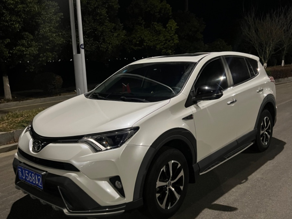 豐田 RAV4榮放  2018款 2.0L CVT兩驅(qū)風(fēng)尚X版圖片