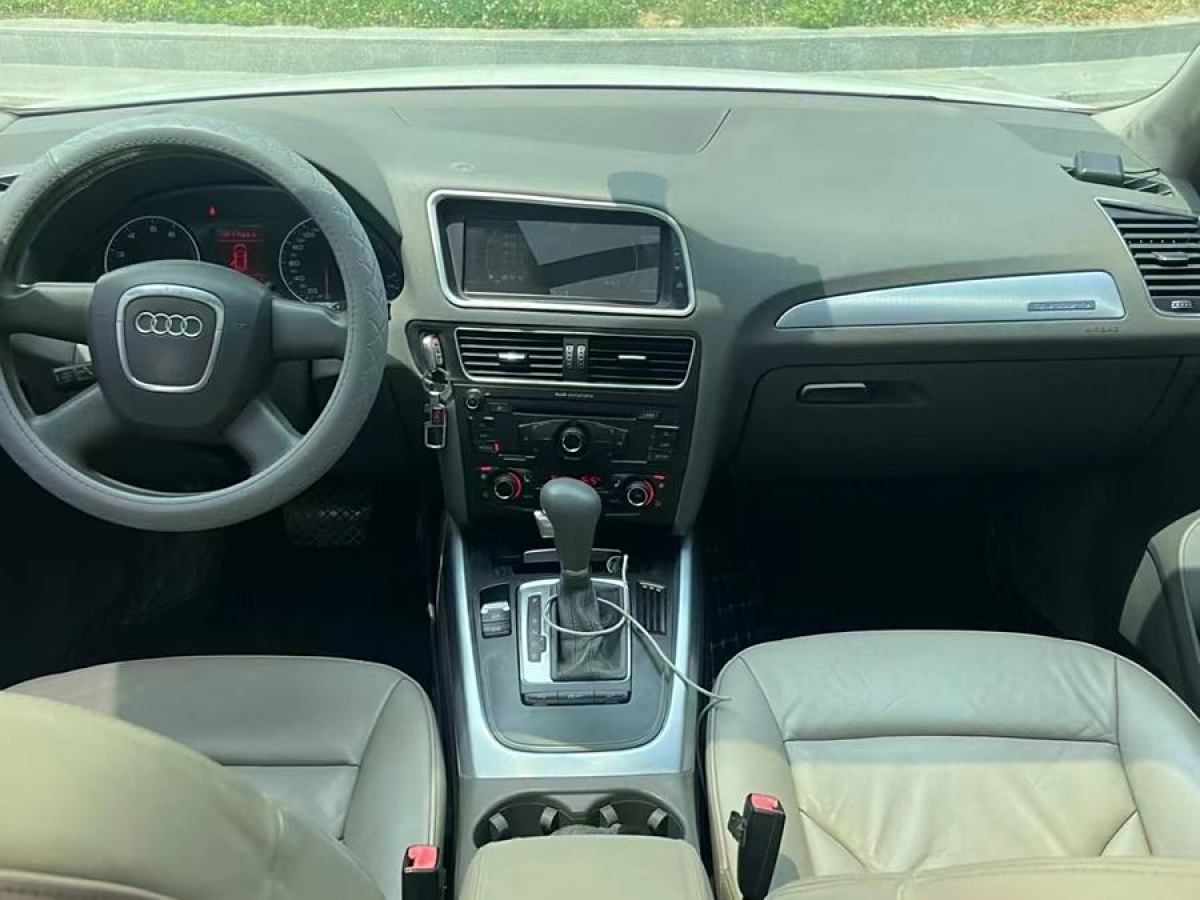 奧迪 奧迪Q5  2011款 2.0TFSI 進(jìn)取型圖片