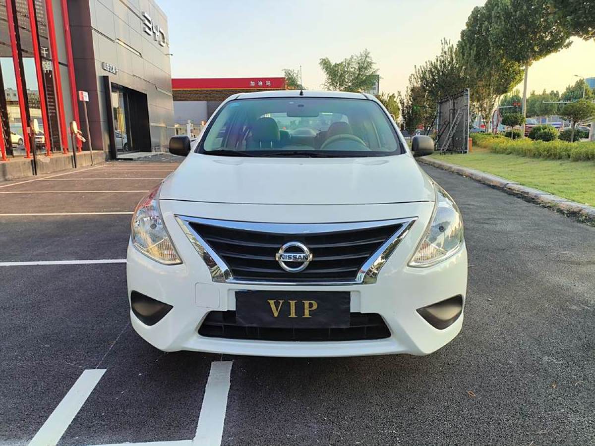 日產(chǎn) 陽(yáng)光  2015款 1.5XE CVT舒適版圖片