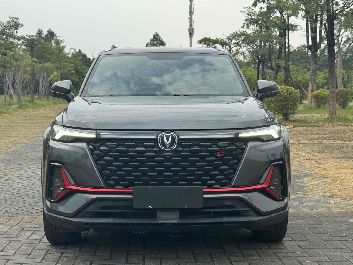 長(zhǎng)安 CS35 PLUS  2021款 改款 藍(lán)鯨NE 1.4T DCT豪華型圖片