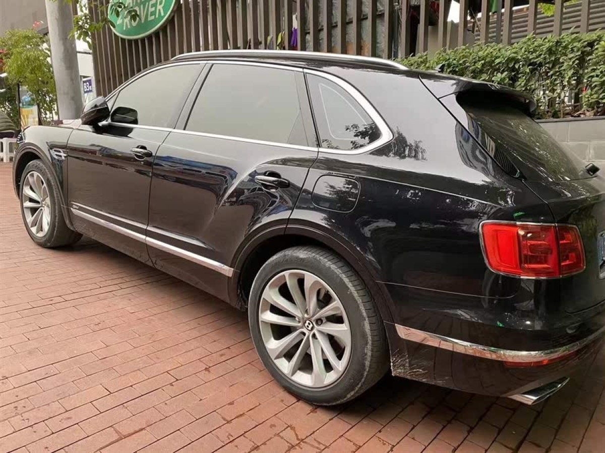 賓利 添越PHEV  2019款  3.0T PHEV圖片