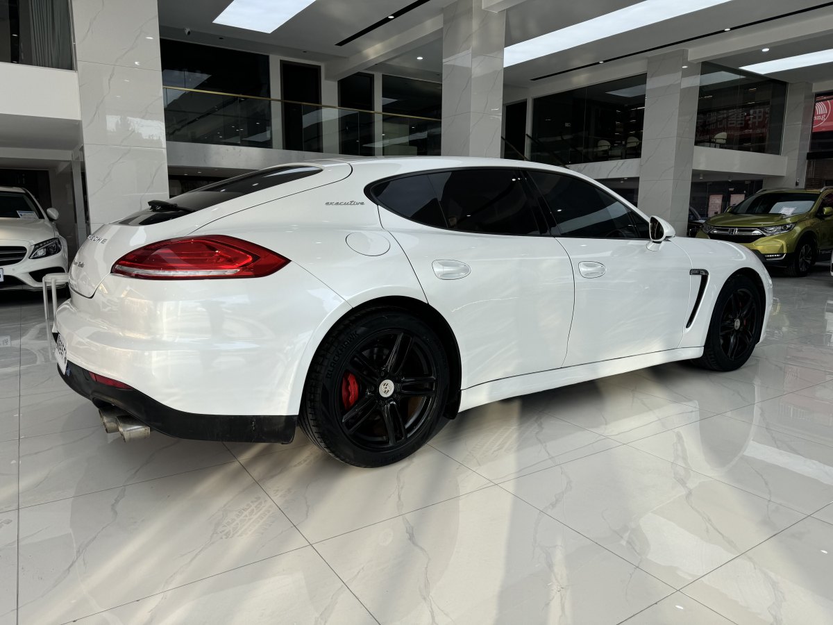 保時(shí)捷 Panamera  2013款 Panamera Platinum Edition 3.6L圖片