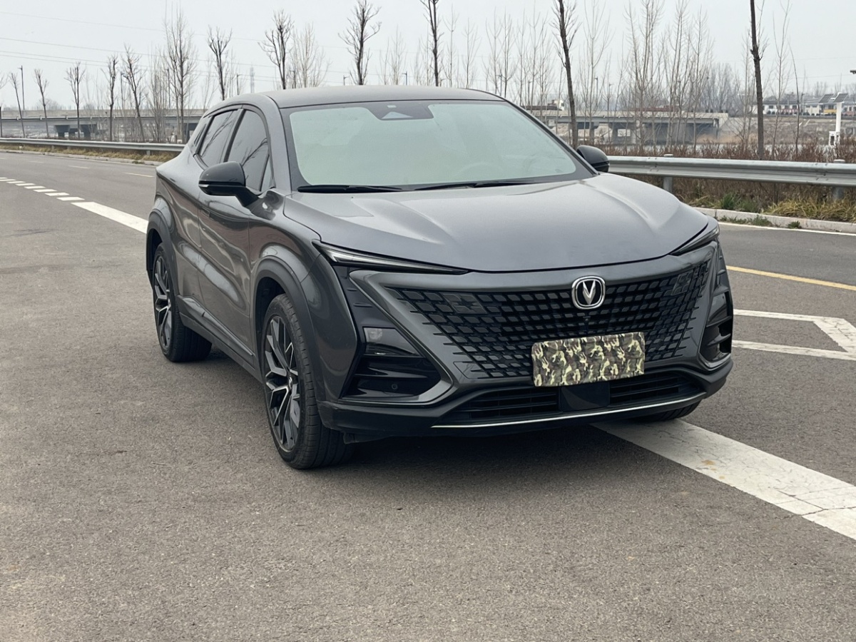 長(zhǎng)安 UNI-T  2022款 1.5T 卓越型圖片