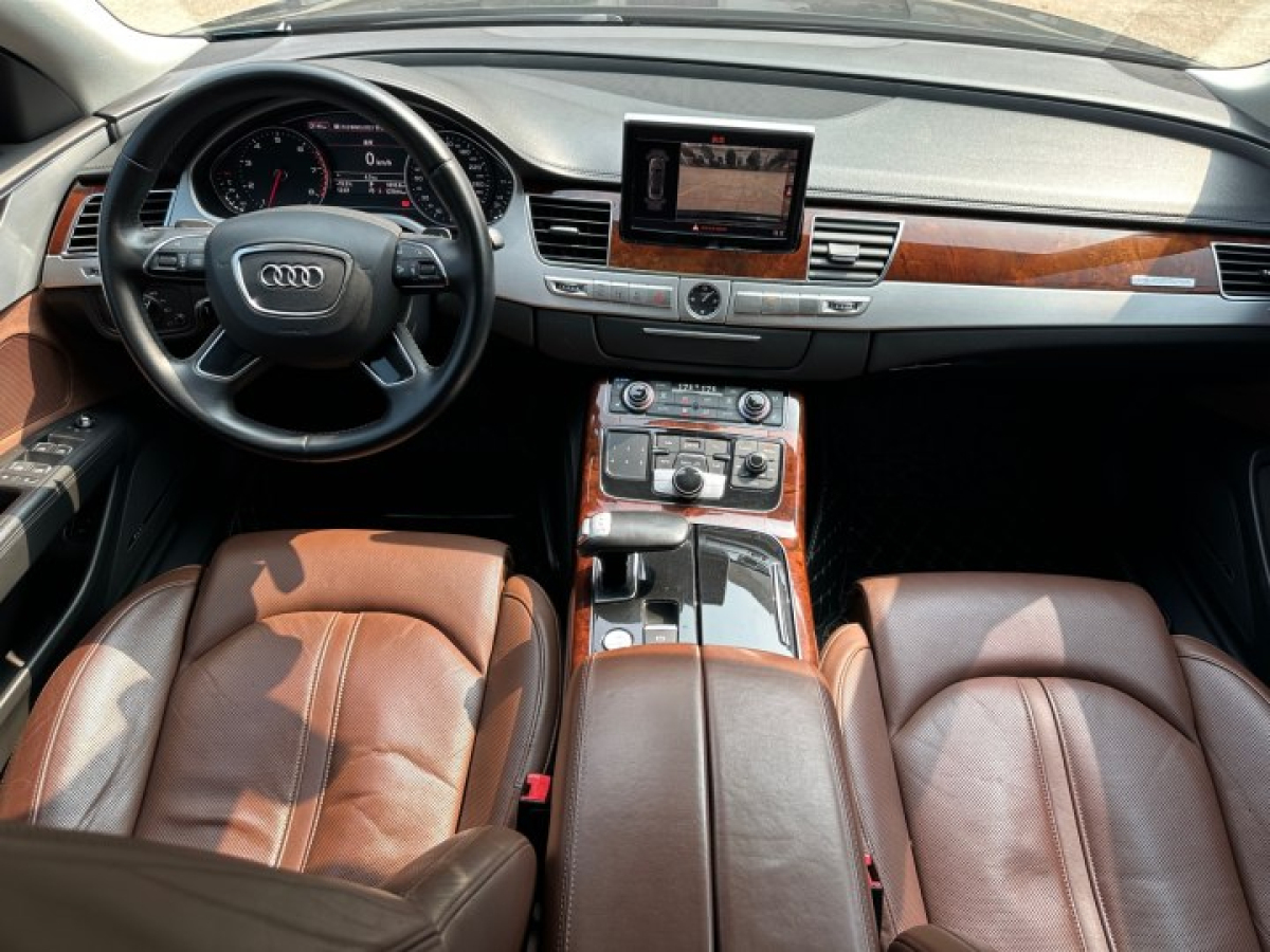 2011年3月奥迪 奥迪A8  2011款 A8L 3.0 TFSI quattro舒适型(213kW)