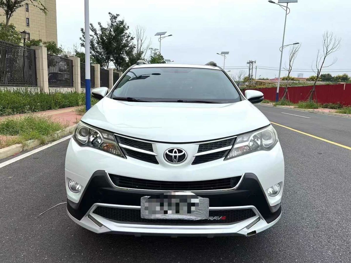 2016年1月豐田 RAV4榮放  2016款 2.0L CVT四驅(qū)新銳版