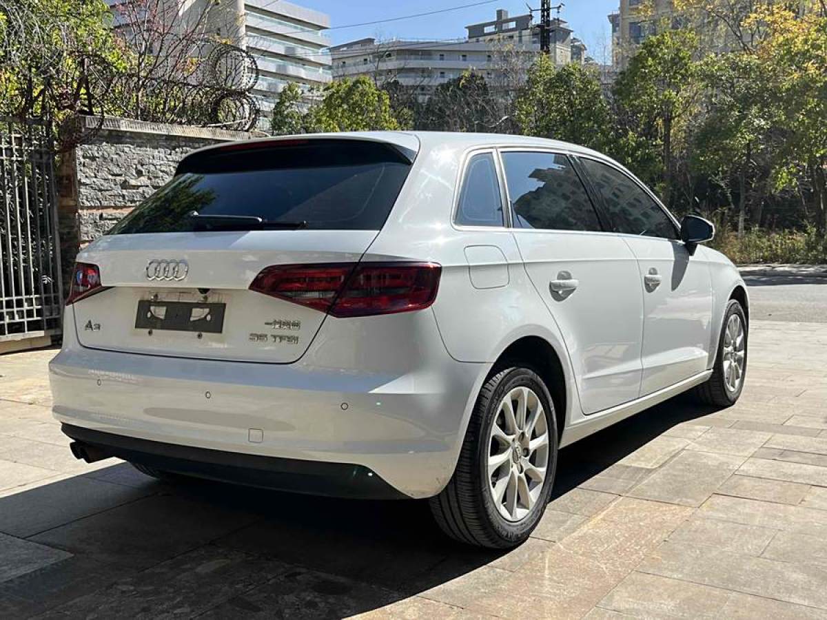 奧迪 奧迪A3  2016款 Sportback 35 TFSI 進(jìn)取型圖片